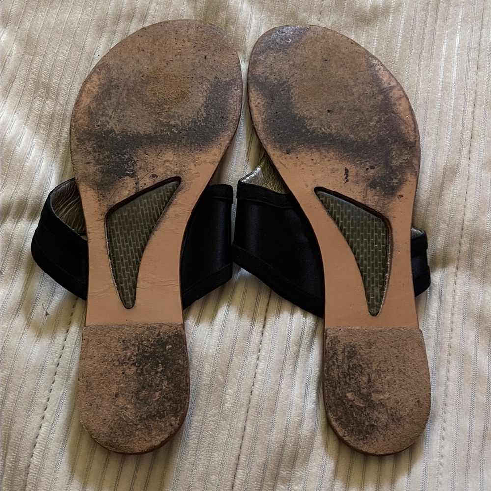 CHANEL Black and Tan Leather Thong Sandals - Picture 3 of 5